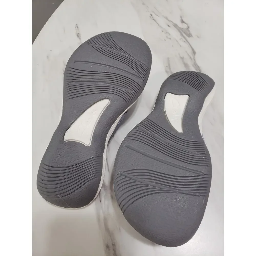 NEW CLARKS‎ Girl Brinkley Aria Light Blue Sandal Flip Flop CLOUDSTEPPERS Size 12